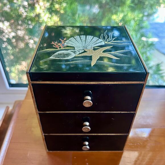 Vintage Otagiri Black Lacquer Jewelry Box with Mirror & Seashell Design - Picture 1 of 16